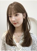 顔周りレイヤーカットくびれヘアミルクティーベージュカラー