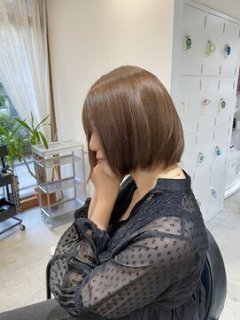 サンクチュアリー 千里山(Sanctuary) 明るめブラウンカラー