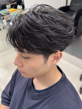 フィフス 栄(fifth) 名古屋栄フェザーパーマフェザーショート韓国ヘアセンターパート