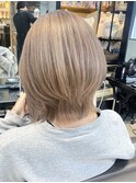レイヤーボブ ミルクティーベージュ　M20251225