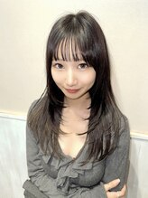 【韓国風レイヤーカット】トレンド感のあるヘアスタイル＋似合わせで作るデザインカットが得意なサロン