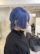 シーン(seen)&nbsp;青髪ネイビーネオウルフレイヤーカットミニウルフ