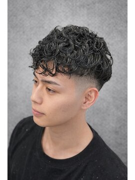 ラッドヘアデザイン(RAD HAIR DESIGN) メリハリの効いた遊びショート