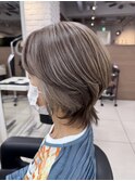 白髪ぼかし/白髪/大人女性/髪型/細めハイライト