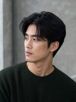 カラン エ ノエル(Calin et Noel)&nbsp;センターパートコンマヘア毛流れセンターパート束感ショート