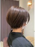 ショートボブ