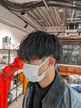 コワファーストナガサキシャンプーボーイ(COIFF1RST NAGASAKI SHAMPOO BOY) ソフト波巻きスパイラル×vマッシュ