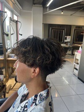 アイズ 海老名(AIZU) 波巻きパーマ　スパイラルパーマ　プードルパーマ