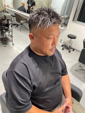 キング 枚方店(K!ng) 縮毛矯正髪質改善ハイライトレイヤーカット枚方美容室エクステ