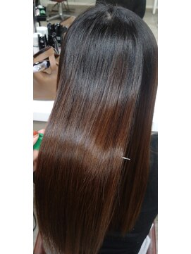 カラー専門店 カラーショップ(COLOR SHOP) ツルサラを復活させよう、髪質改善トリートメント