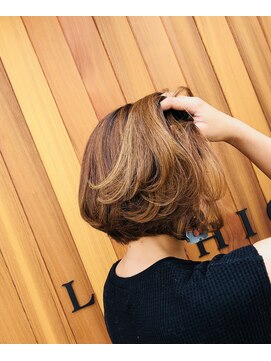 ラシック(LACHIC) ハイライトボブstyle