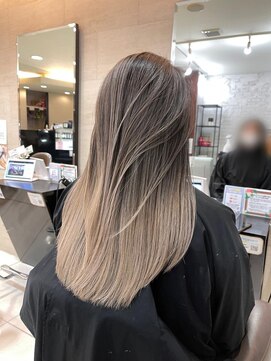 プライズ 池袋店(prize) バレイヤージュホワイトベージュホワイトヘアストレート池袋2260