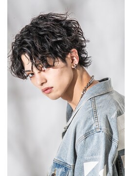 ブリーチ 大宮WEST店(BLEACHi) 【BLEACHi】波巻きツイスパMIXセンターパート