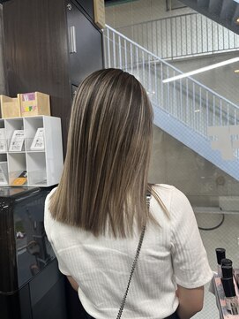 ラフ(LAFF) #ショコラアッシュ#ヘルシースタイル#ふんわりカール