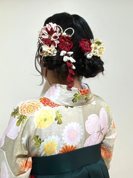 コロ(COLO) 【COLO 白川 綺香】卒業式 成人式 ヘアアレンジ 袴着付け