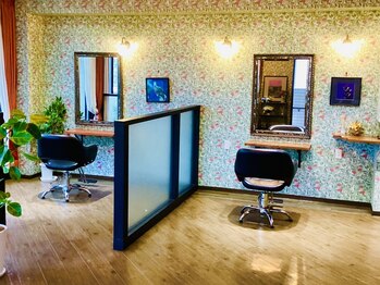 ペリエジュエル(Perrier Jewel)の写真/半個室のセット面でプライベートな空間を過ごせる…♪周りを気にせずリラックスしながらもっとキレイへ☆