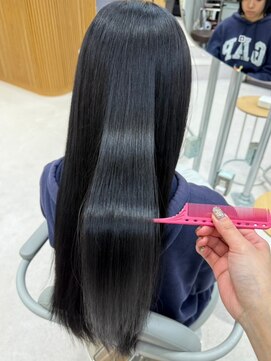 ハニー 町田(HONEY) フェミニンロング　髪質改善　酸熱　バイカルテ　ストレートヘア
