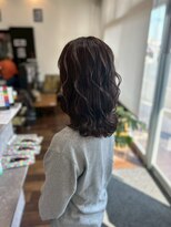 ヘアーワークス ボナ(HAIR WORKS bona.) 動きとツヤで魅せるこなれミディ　艶感/ゆるふわヘア