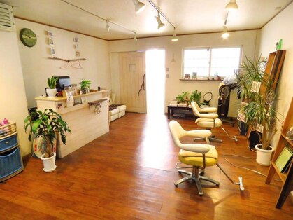 ヘアールーム フージンイーウー(hair room Foojng ewoo)の写真