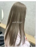 アッシュベージュ