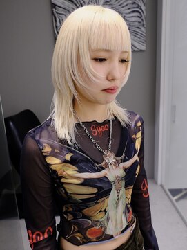 イリ(iLi) 【iLi×REN】抜きっぱなしブロンド/レイヤー/ハッシュカット