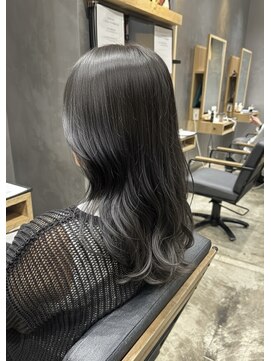 アイニティ(Inity) オリーブグレージュ