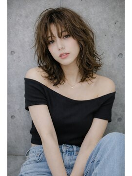 nina 梅田【ニナ】 【2/28 NEW OPEN（予定）】  【nina梅田】シャギーパーマミディ