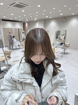 アッドバイケンジ(Add.. by KENJE)&nbsp;やりすぎないレイヤーカットに透明感抜群オリーブベージュ