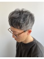 ハル ヘアラボ(HARU hair labo)&nbsp;グレイ×クセ毛活かし　　オーバー40洒落見えルールはスッキリ感
