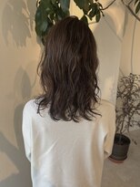 エム(EMU)&nbsp;ラフなパーマスタイル