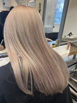 イーノ(ENO) ホワイトハイライト白髪バージョン