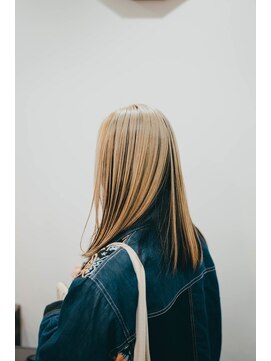 ノーナ(Nona) 【Champ小阪】うる艶アンブレラカラー｜【ブリーチ/髪質改善】