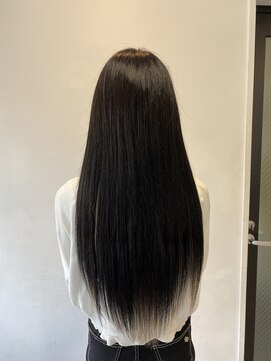 フツーロ 栄(FUTURO) プルエクステ