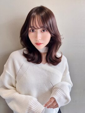 髪質改善トリートメントで叶う美髪ストレート　艶髪　前髪