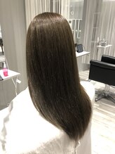 ベルビー(Belle Vie) オリーブカラー×重めロング×30代