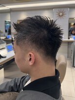 ピークアブー 表参道(PEEK-A-BOO) ベリーショート×フェード