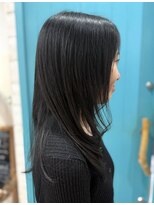 オハナ(ohana)&nbsp;縮毛矯正であえて毛先を外すスタイル