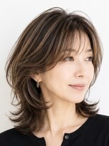 サーカス バイ ビュートリアム 青山(CIRCUS by BEAUTRIUM)&nbsp;40代50代〇白髪ぼかしハイライト 脱白髪染め レイヤー ふんわり