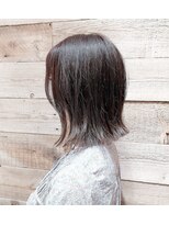 ヘアリゾート バルボア アイランド(hair resort Balboa Island) 外ハネ切りっぱなしボブ