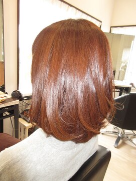 コア フィール ア デイ(COIFFURE A DAY) 【見附今町】長めボブ