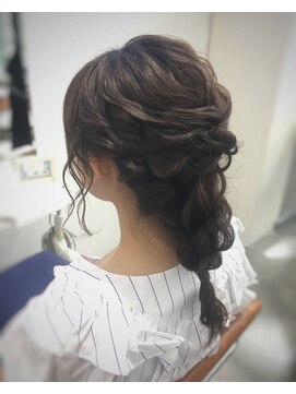 ヘアアンドケア エジェリラボ(hair&care egerie lab) 編み下ろし×フィッシュボーン