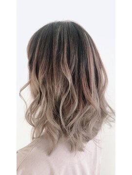 ザポッド(THE POD) バレイヤージュ