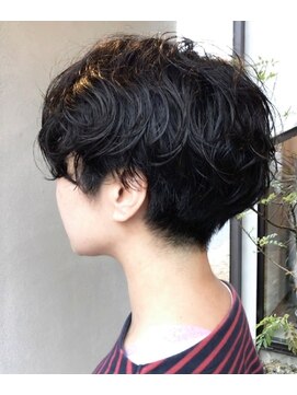 Tomari くせ毛をかわいくショート L トマリ Tomari のヘアカタログ ホットペッパービューティー