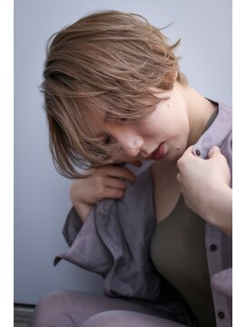 ヌード(nude) nude仲井【シアーベージュカラー】/【ショートヘア】