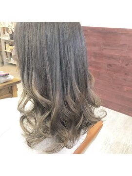 ミニョンエス(Mignon S) グレージュグラデーションカラー