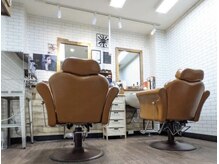 バーバーショップ ヘアーレストホーム(Barber Shop HAIR REST HOME)の雰囲気（シンプルな内装でゆったりできる空間です！/人形町/理容室/）