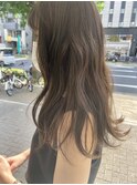 透明感オリーブアッシュ・オリーブベージュ・ロングヘアー