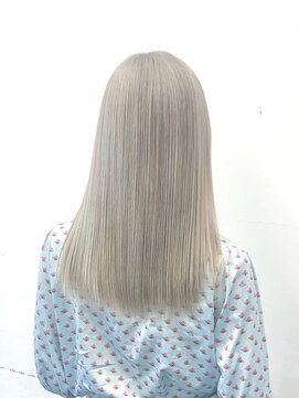 ココ 原宿(KOKO) 黒髪 小顔 クラゲヘアー オリーブグレー ココアベージュブロンド