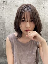 アトリエ フェム(atelier.fem)&nbsp;柔らかいくびれのレイヤーミディアム