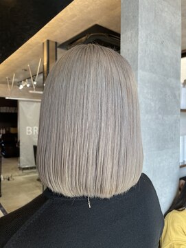ブレイブ ヘアデザイン(BRaeVE hair design) ホワイトベージュ